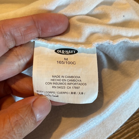 •Old Navy Maternity Tank• - Picture 3 of 4